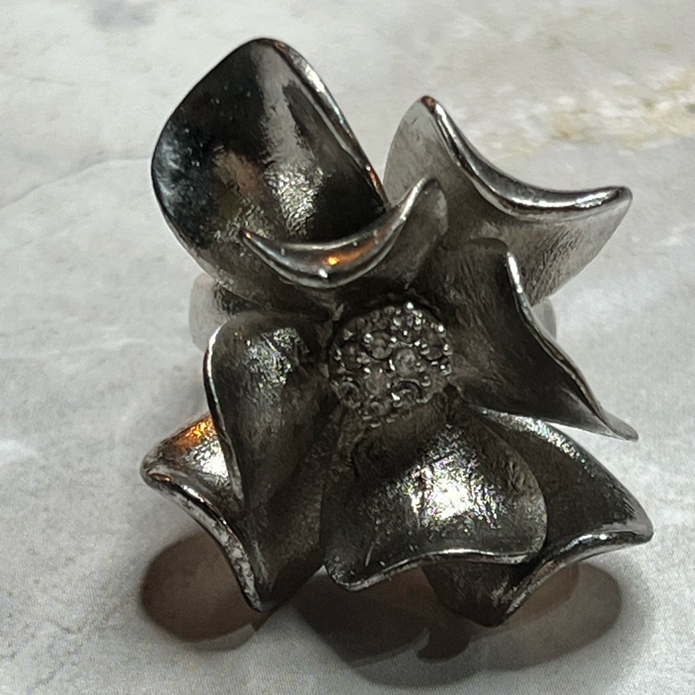 Retired Premier Designs Magnolia Ring